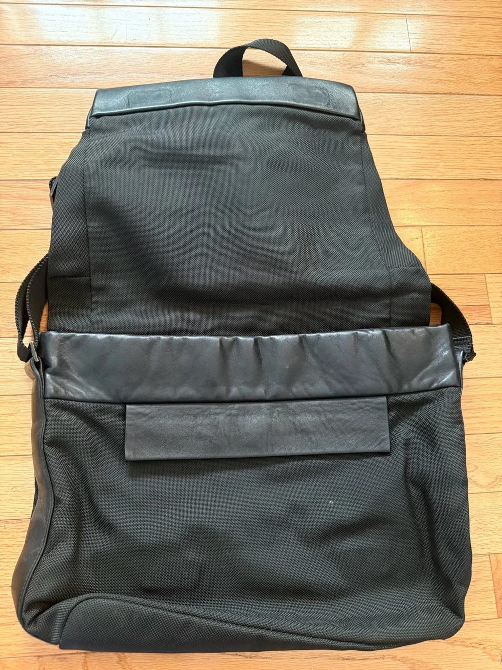 Tumi Black Nylon Messenger Bag with Leather Trim
